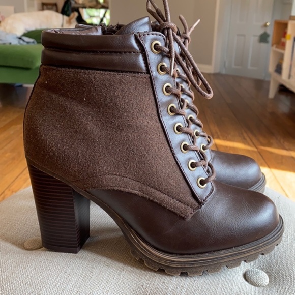 BAMBOO | Shoes | Bamboo Tracker 2 Boots Faux Fur Lace Up Brown Heel ...